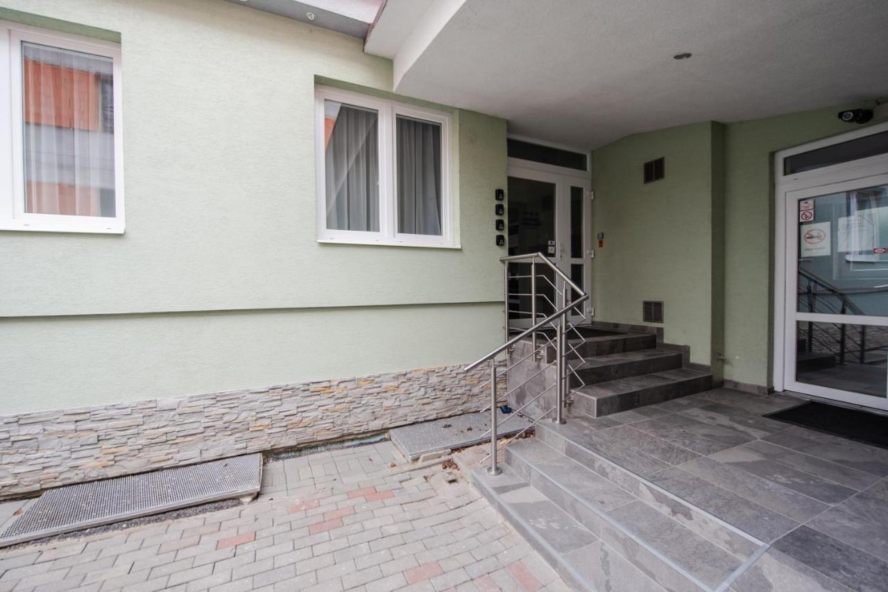 Apartments Danube Bratislava Exterior foto